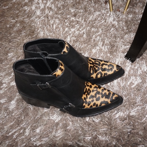 sam edelman circus leopard booties
